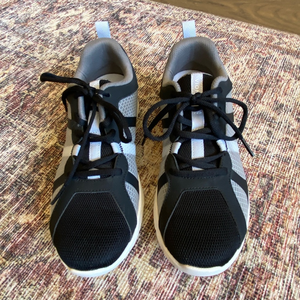 Vionic Women’s Sneakers - Picture 4 of 9